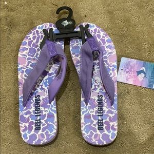Reel legends flip flops
